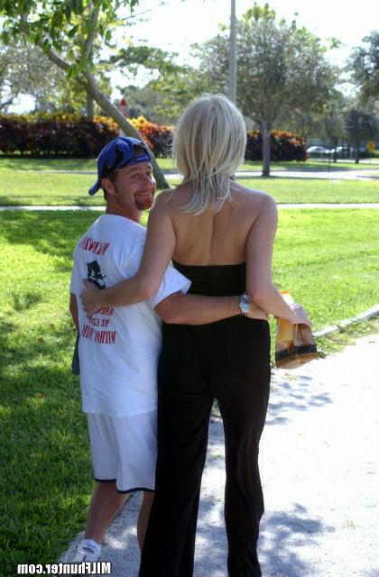 15P The hunter meets a blonde milf at the basketball court thens takes her home for 