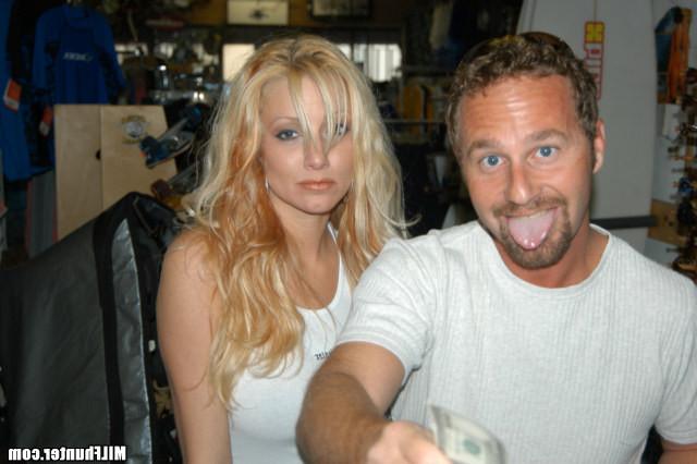 15P Sexy blonde milf getting cum on her sweet white ass