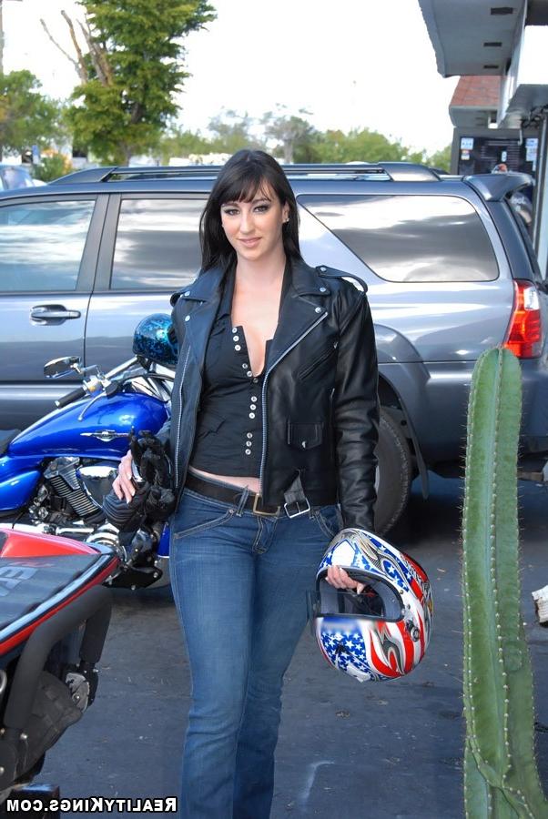 12P Hot big tits biker babe gets pounded against her motorcycle in these slammin fuc