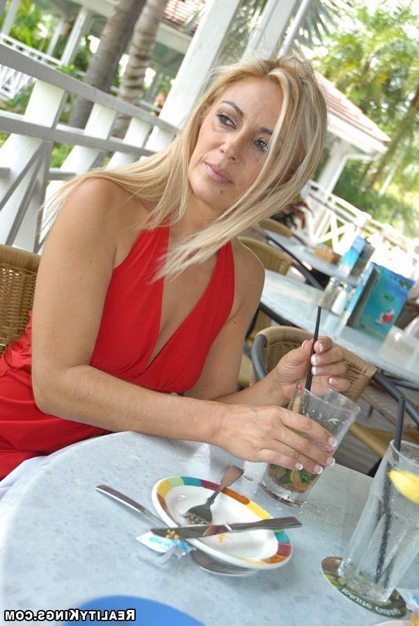 11P Amazing milf bahama mama gets nailed hard in the pool after a few drinks at the 