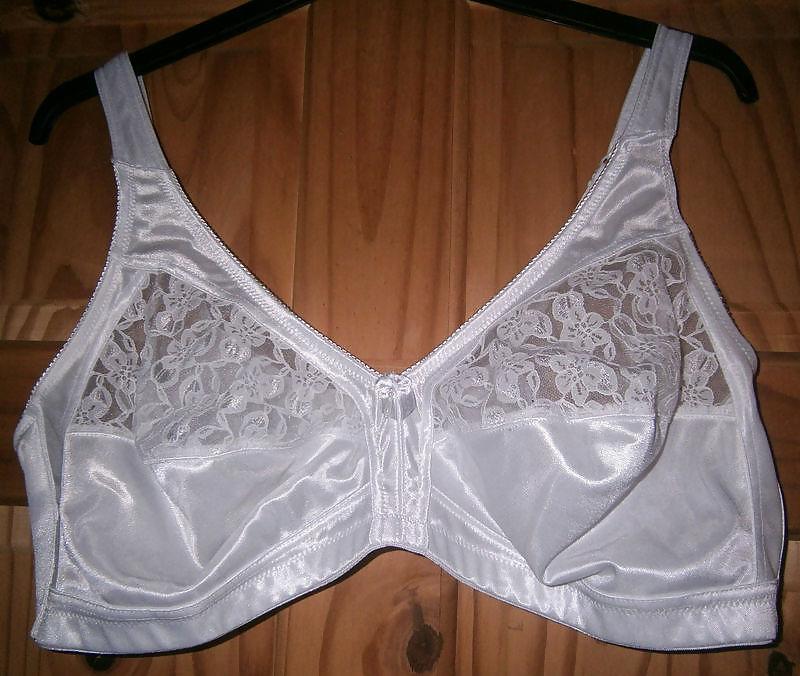 22P Bra shot