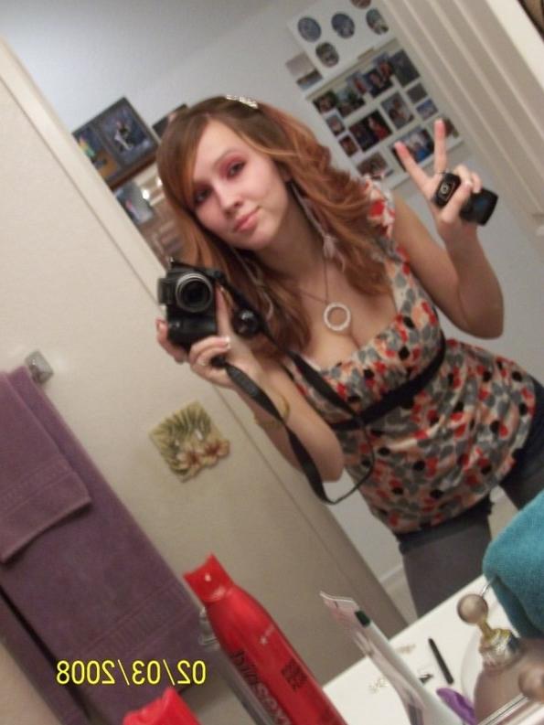 15P Gorgeous horny sweet amateur girls posing on camera naked