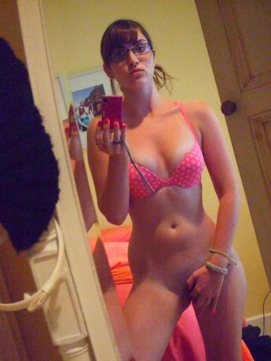15P Gorgeous beautiful cutie teen posing on camera naked