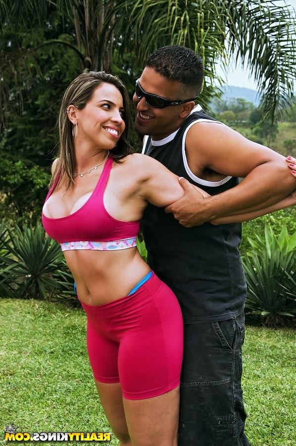 16P Check out these smoking hot brazilian fuck pics on the beach side barstool hot p