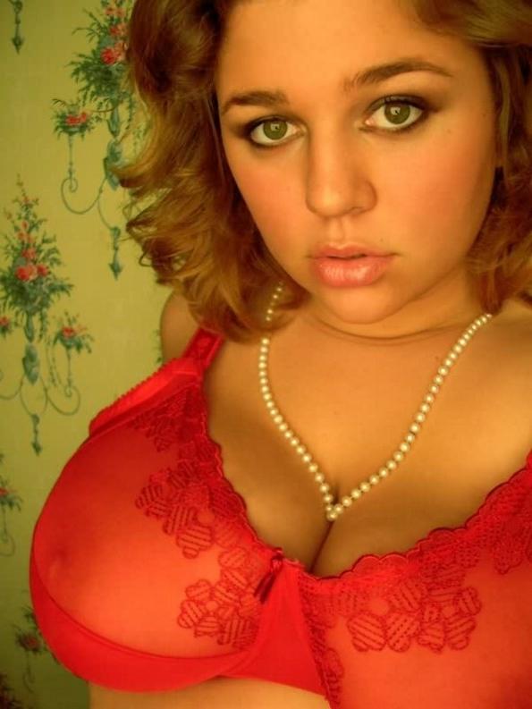 15P Amateur self shooting teens showing their bodies