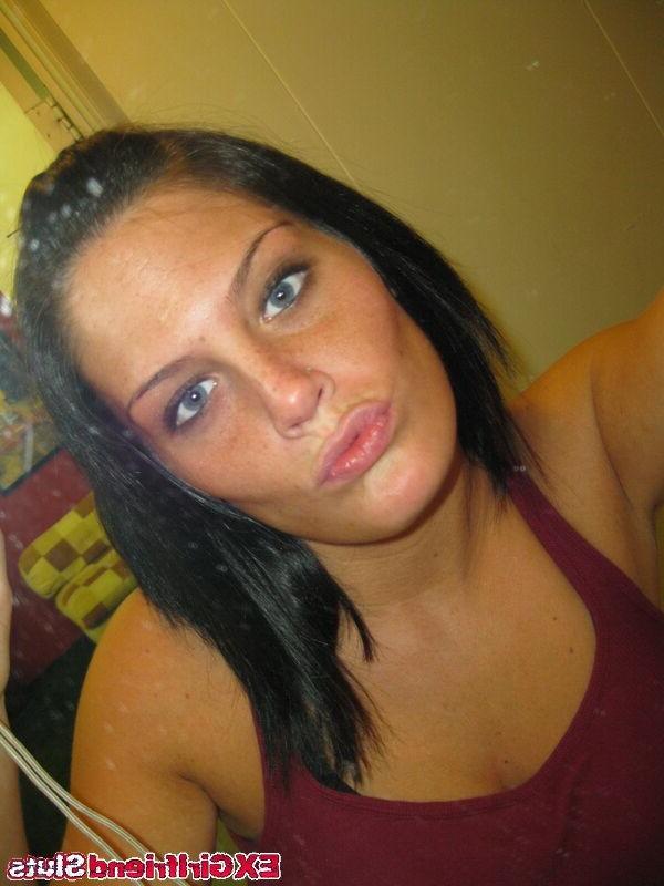 15P Amateur girlfriend self shoting