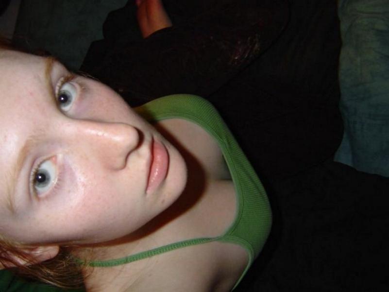 15P Gorgeous horny sweet amateur girls posing on camera naked