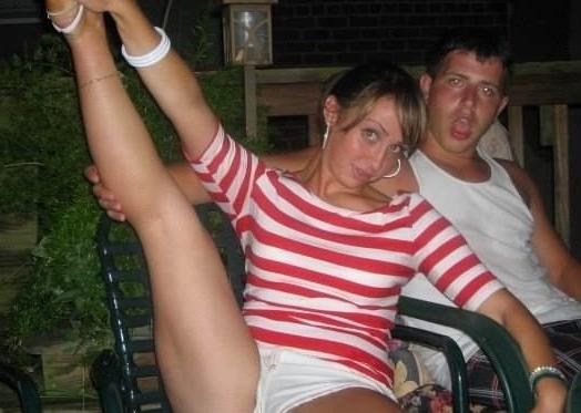 15P Amateur self shooting teens showing their bodies