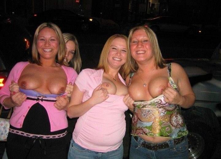 15P Amateur self shooting teens showing their bodies