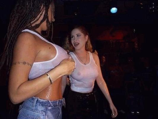15P Gorgeous amateur girls showing their amazing bodies