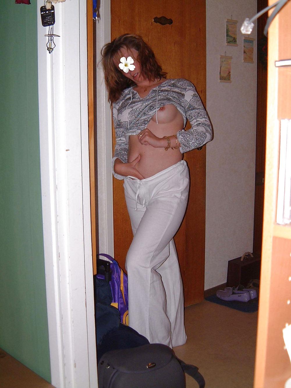 25P A pregnant wife