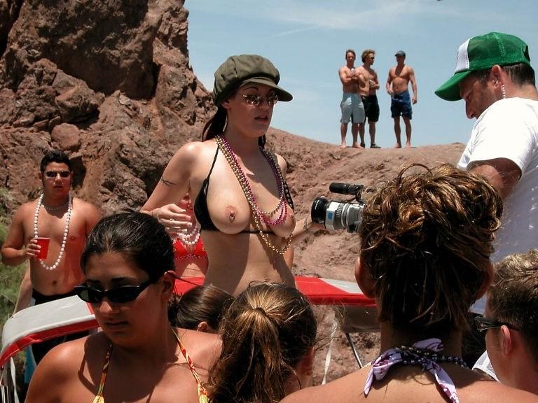 15P Amateur self shooting teens showing their bodies
