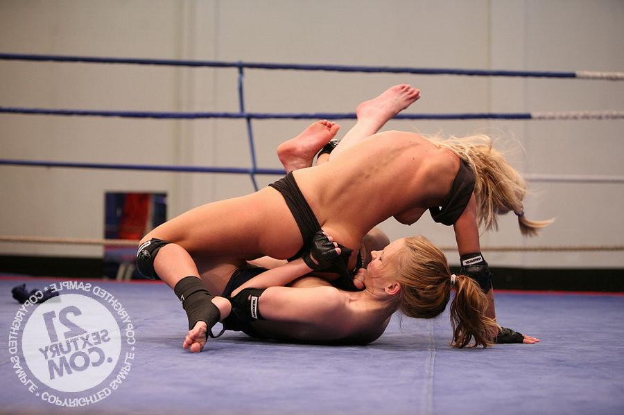 16P Blonde Nymphos in Hardcore Girl on Girl Action