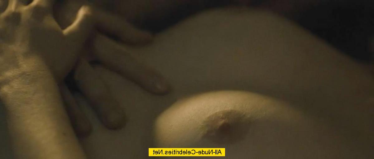 16P Nude Eva Green  hot sex in bed and in bath