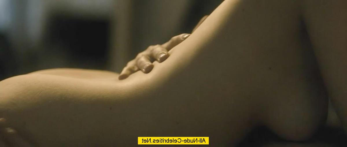 16P Nude Eva Green  hot sex in bed and in bath