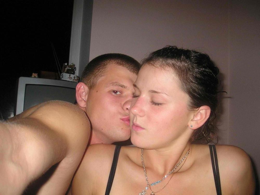 15P Tiny exgf naked in the bath tub showing her pussy and tits