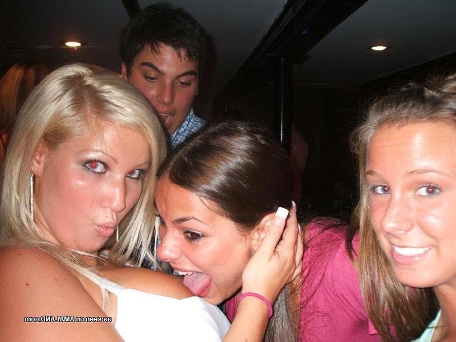 15P Hot BBW  girls partying wild at the bar