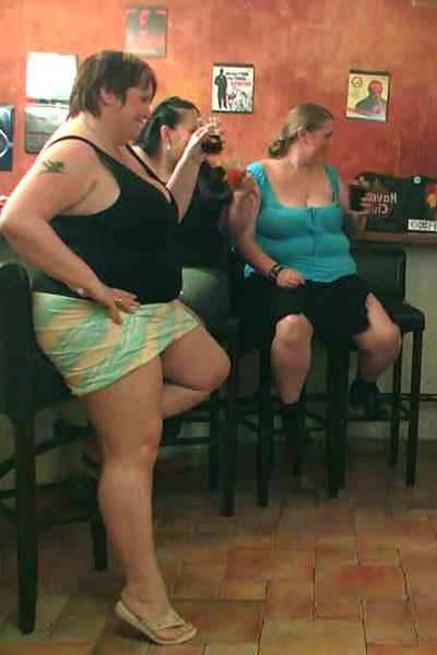 12P The fatties are half-naked in the bar and sucking cock to show their men how BBW
