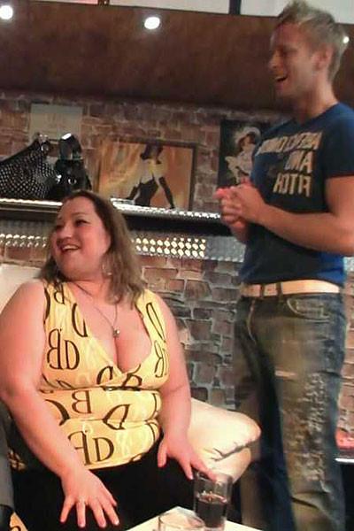 12P Drunken fatties at a bar are having an orgy and the party is fucking great with 