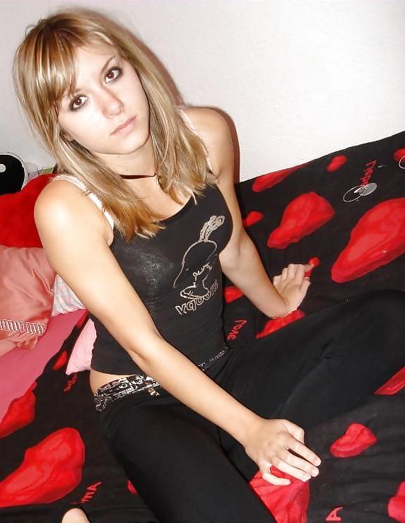 25P HOTTEST AMATEUR 20