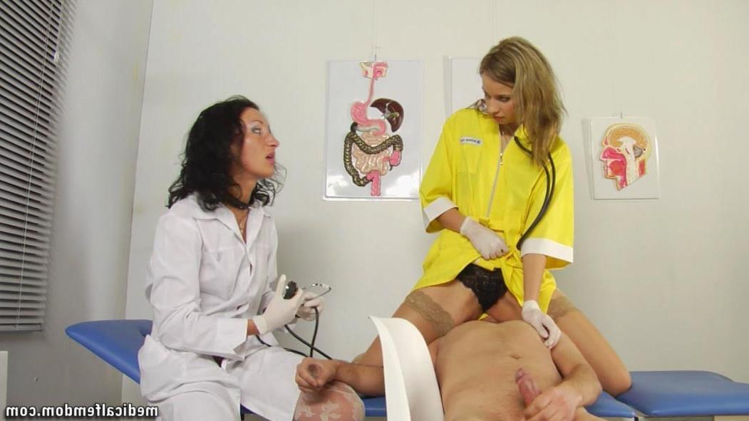 12P Overtopping fem doctors abase a nude dude