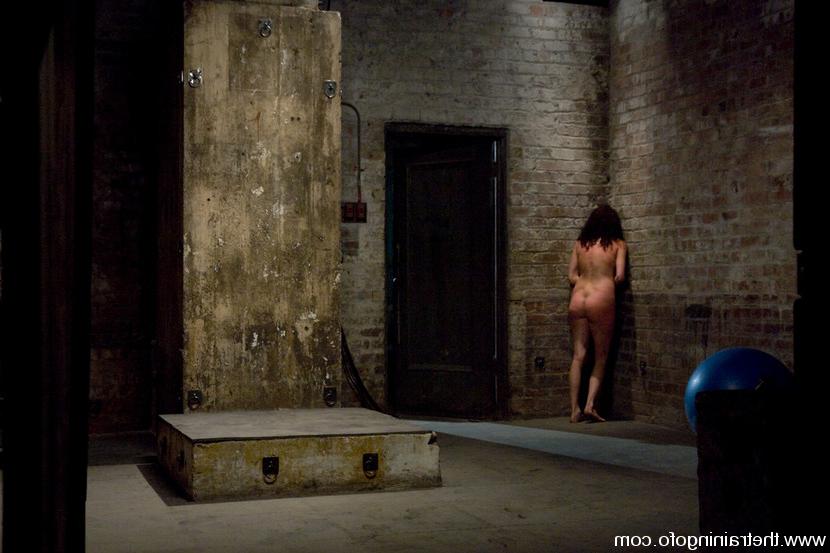 15P Princess Donna turned into a slavebabe