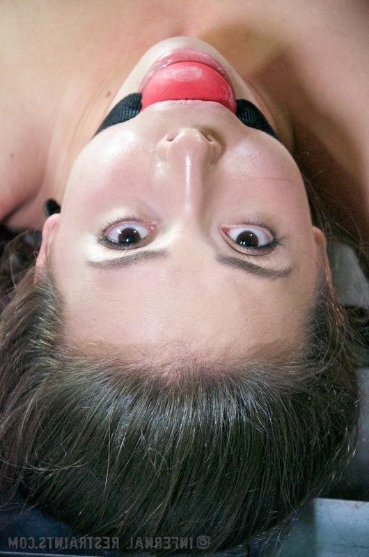 16P Casey Calvert clamped and chained her wet pussy machine fucked