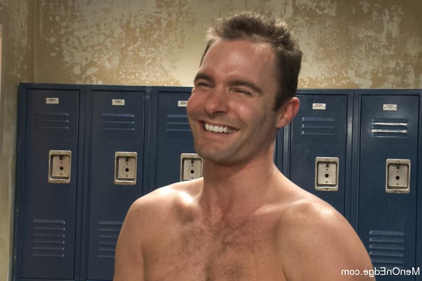 15P Hot baseball player edged and toyed with in locker room