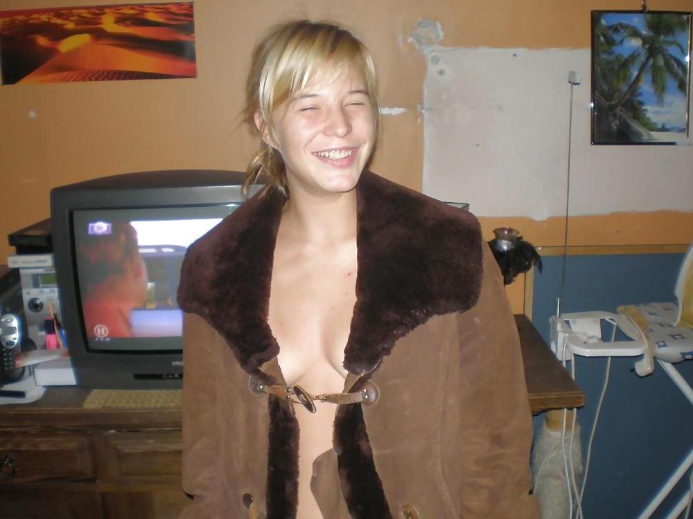 25P 18 YO PRETTY BLONDE