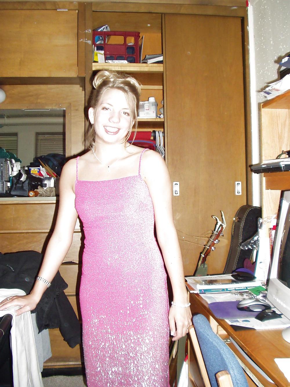 25P Blond Amateur Girlfriend