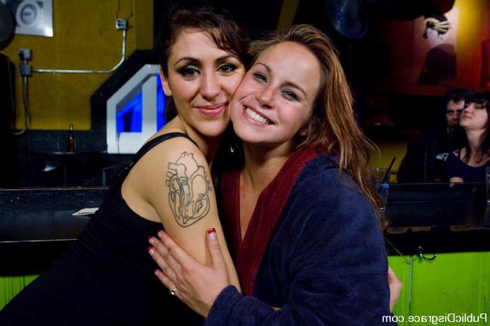 15P Slave Bella Rossi gets banged by John Strong in a public bar