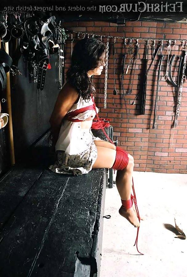 15P brunette mature lady bondaged in the dark basement