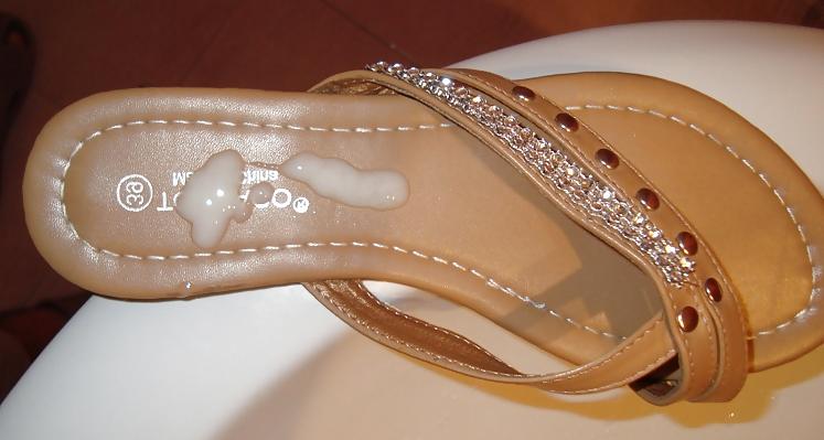 7P I cum on my girl shoes