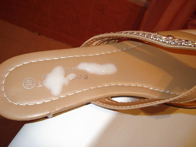 7P I cum on my girl shoes