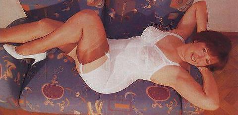 12P Mieder - Girdle 002