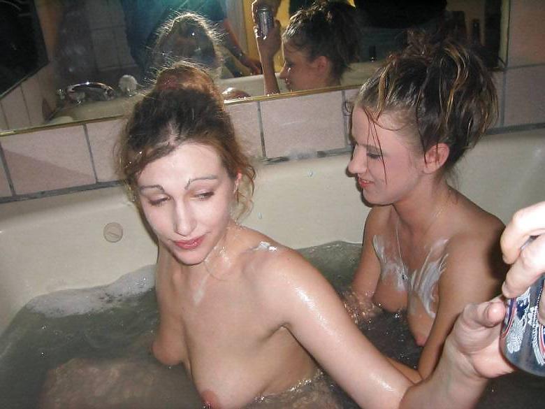 12P Save water! share a bath-ohralfixation