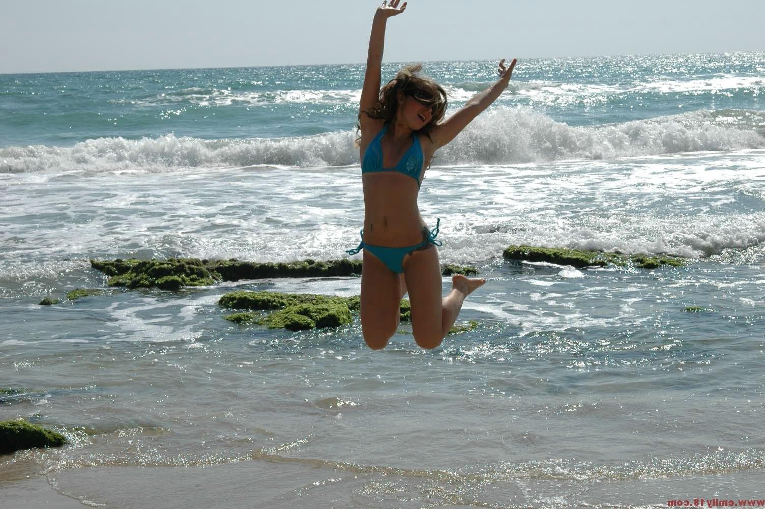 16P Bikini beach teen in sunglasses
