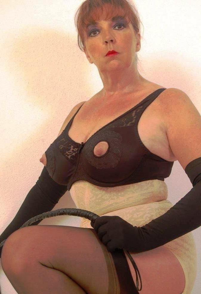 15P sexy girls in girdles and stockings