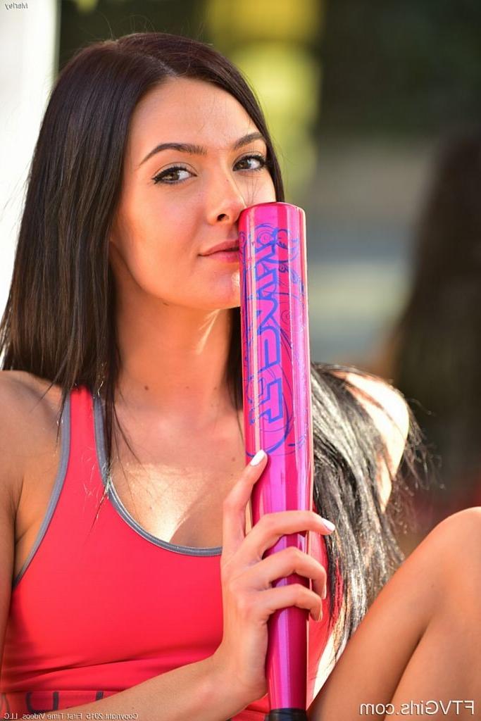 15P Baseball Bat Pussy