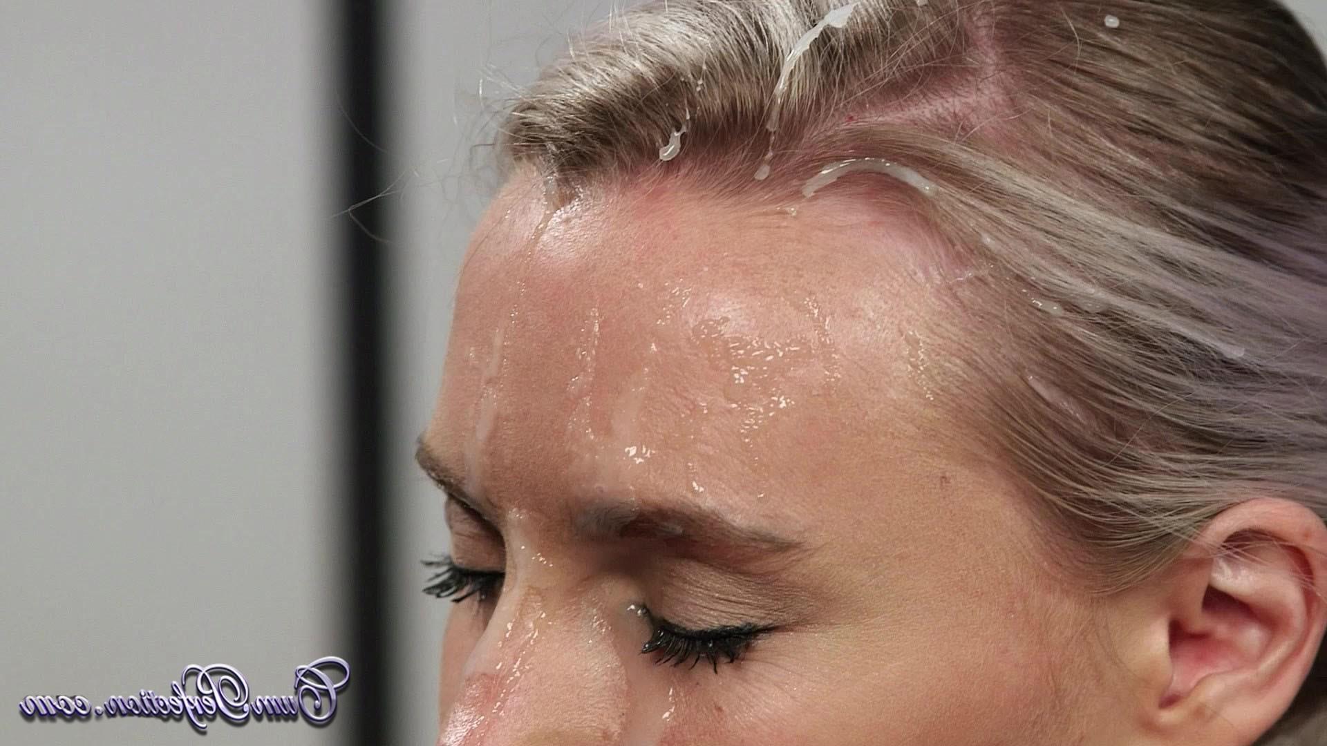 20P Jail House Facial  Sexy blonde officer helps relieve her prisoner