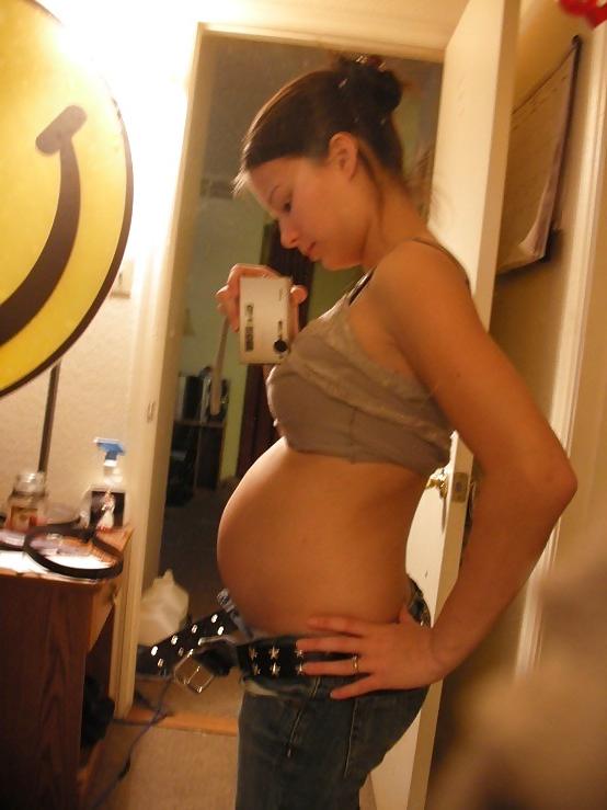 19P Pregnant Girlfriends 02