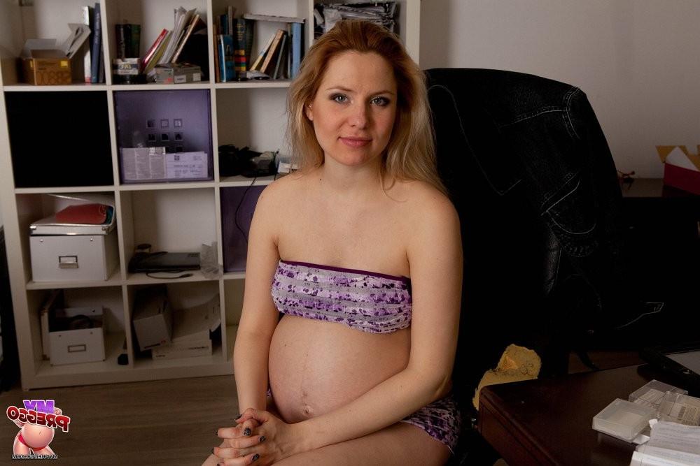 15P Preggo teen naked