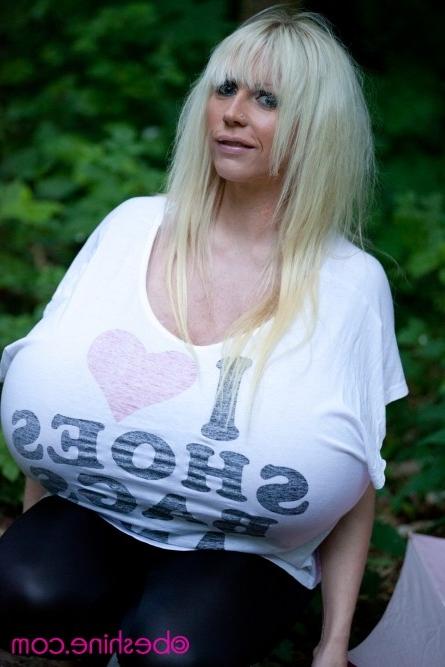 14P Worlds biggest tits