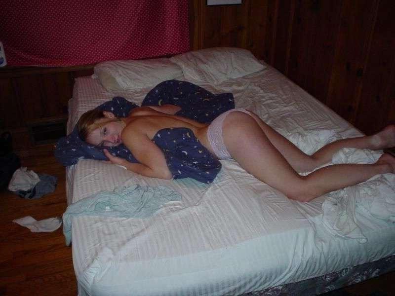 15P Busty blonde spreading for boyfriend's cam