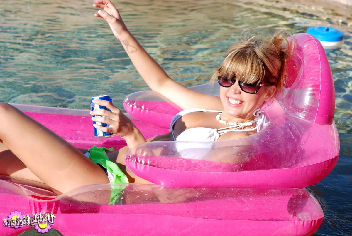 16P Tiny teen in bikini swimming