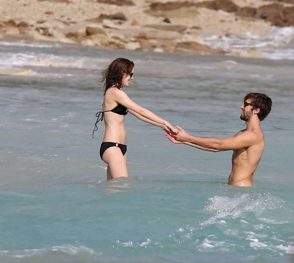 16P Emma Watson cute in bikini being caught with boyfriend 