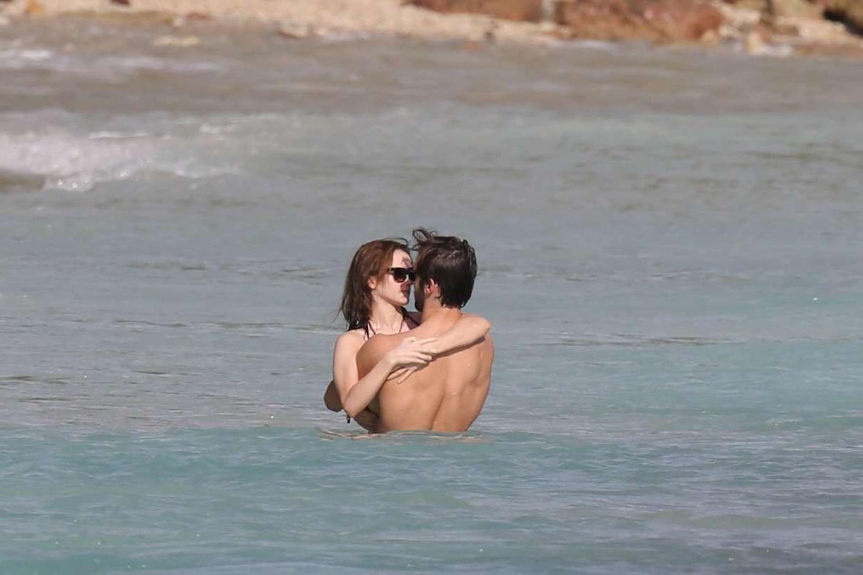 16P Emma Watson cute in bikini being caught with boyfriend 