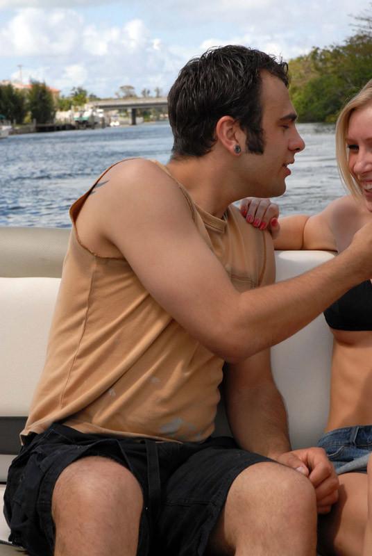 20P Squealing babe rocks the boat.|Boozed stud hasty banging harlot.|Clean shaved sn