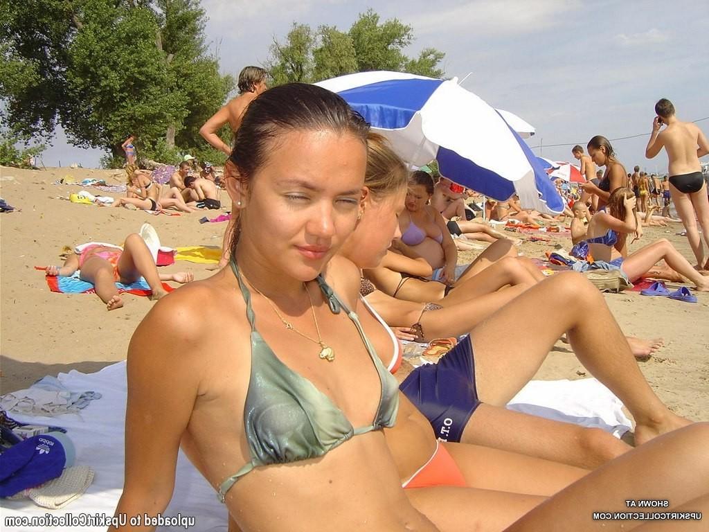 12P Wet bikinis of these chicks let us enjoy their tits