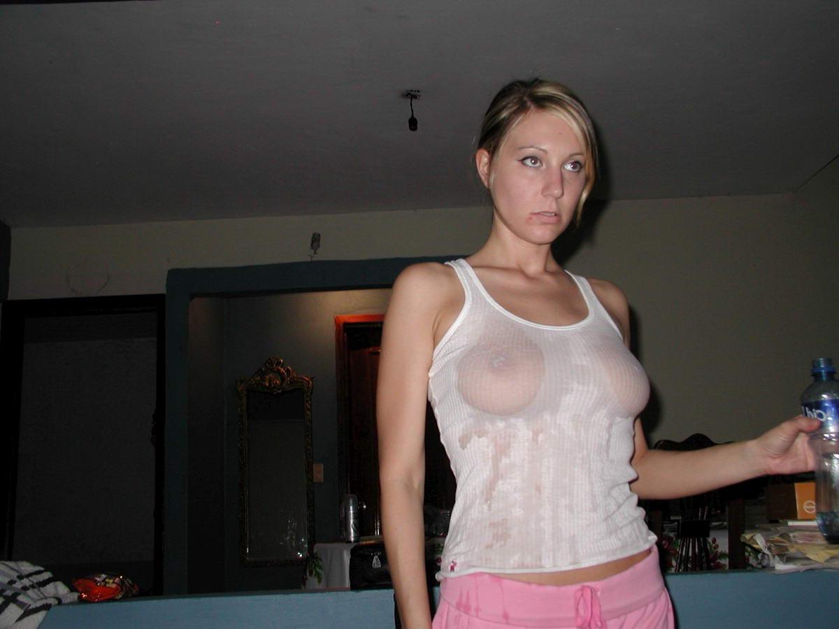 16P College girl posing in a hotel room during her vacation